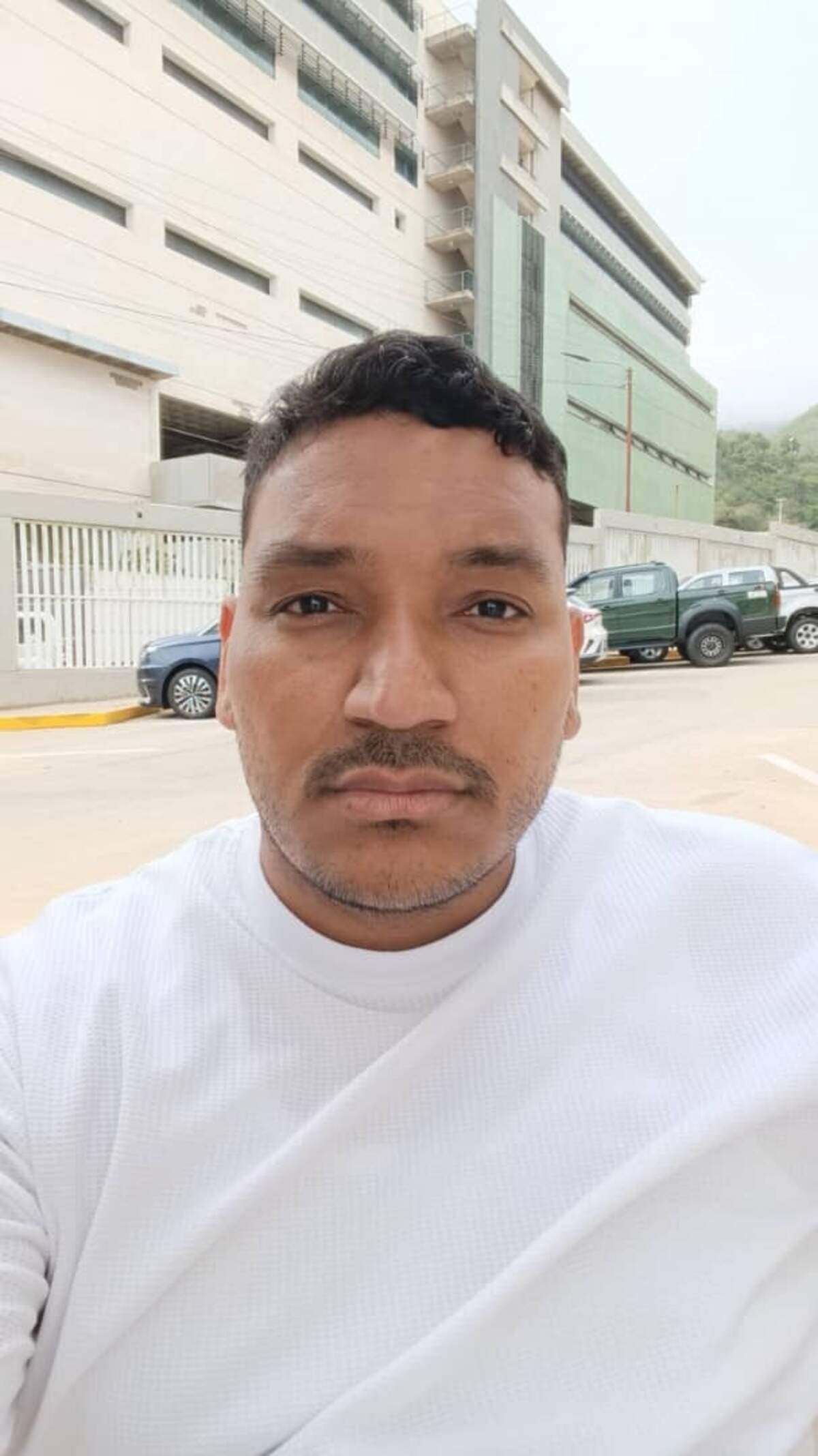 Ybrahin Villafaña sobrevivió a los terremotos del 24 de junio en Venezuela. No era la primera vez que lograba salvar su vida en La Guaira.