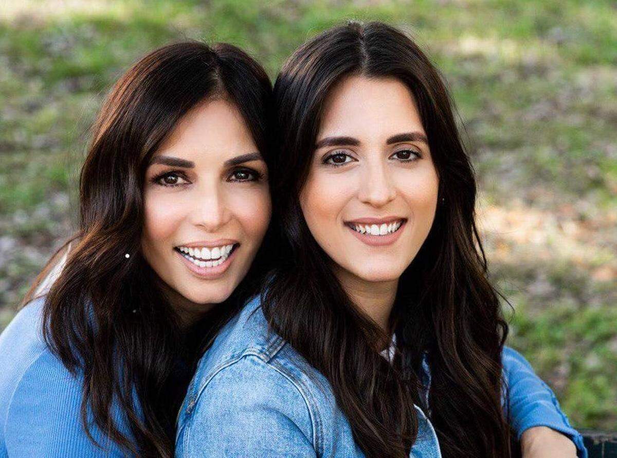 Giselle Blondet con su hija Gabriella Pabón. 