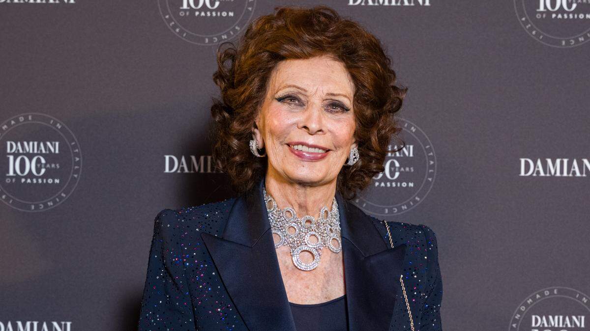 Sophia Loren.
