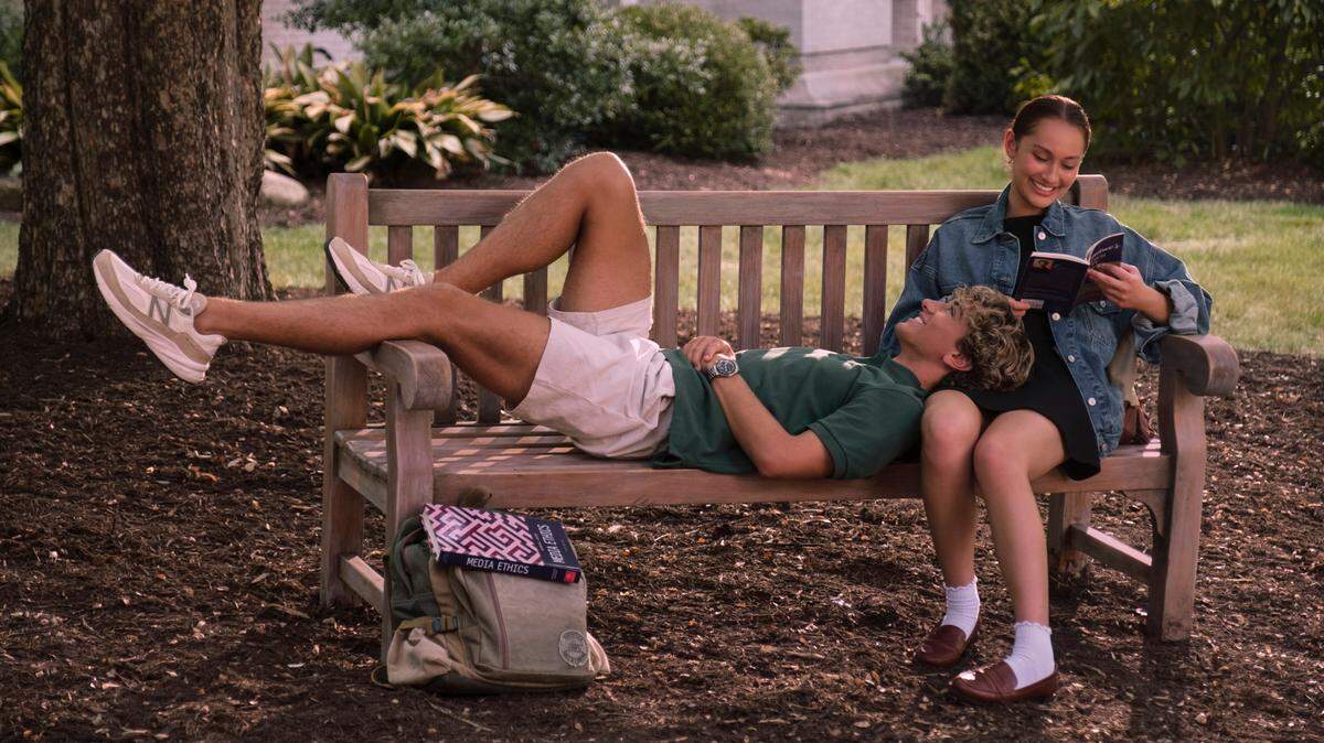 Jeremiah (Gavin Casalegno) and Belly (Lola Tung) in THE SUMMER I TURNED PRETTY Photo: Erika Doss © AMAZON CONTENT SERVICES LLC