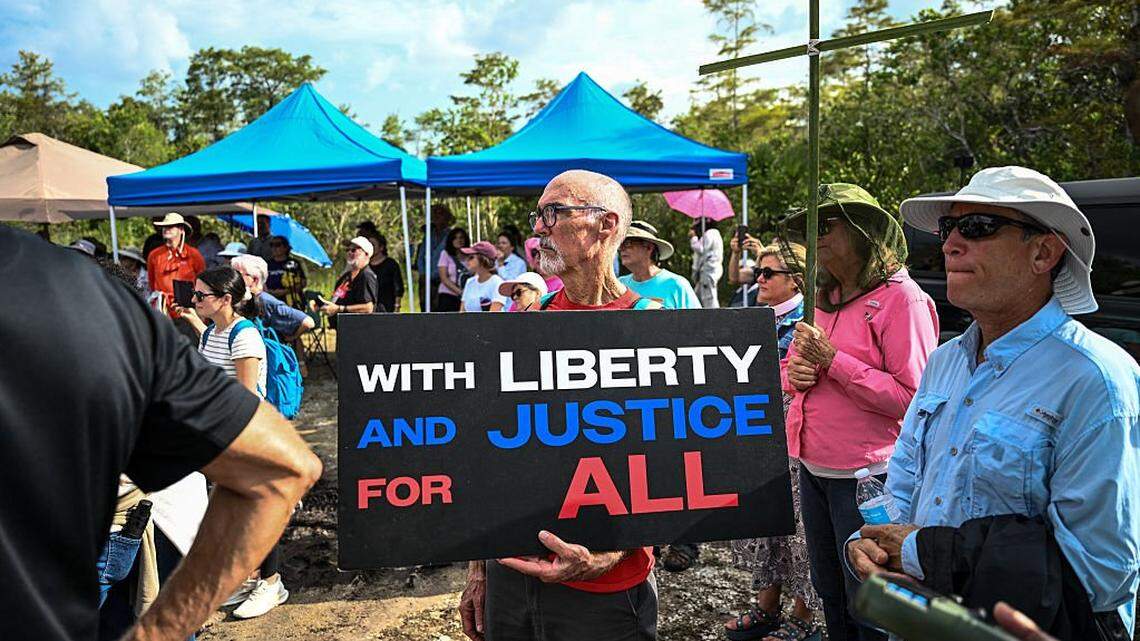 Un tribunal valida la detención de migrantes indocumentados sin derecho a fianza en EEUU