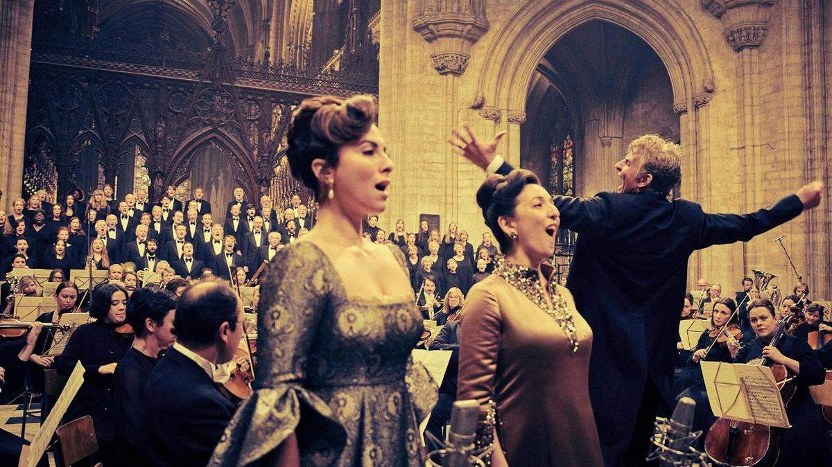 La mezzosoprano Isabel Leonard, que aparece aquí en la película “Maestro” como solista -junto a Rosa Feola- interpretando la “Symphony No. 2 in C Minor” (Resurrection Symphony) de Gustav Mahler, cantará con la New World Symphony Orchestra, bajo la batuta de Stéphane Denève, este 20 y 21 de enero en el New World Center. 