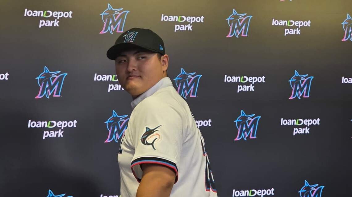 Los Marlins presentan a Rintaro Sasaki y despiertan la atención de Japón con la ilusión de Miami
