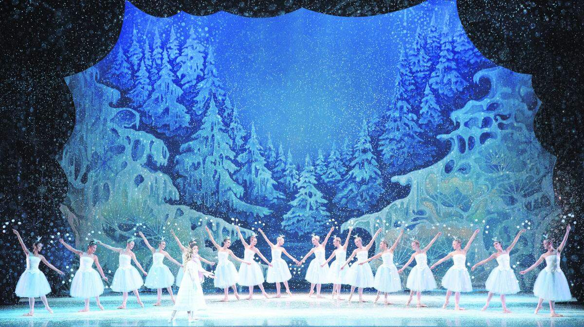 Más de 100 artistas del Miami City Ballet darán vida a “El Cascanueces” de George Balanchine.