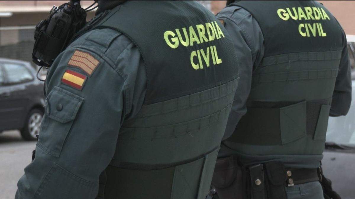 Agentes de la Guardia Civil.