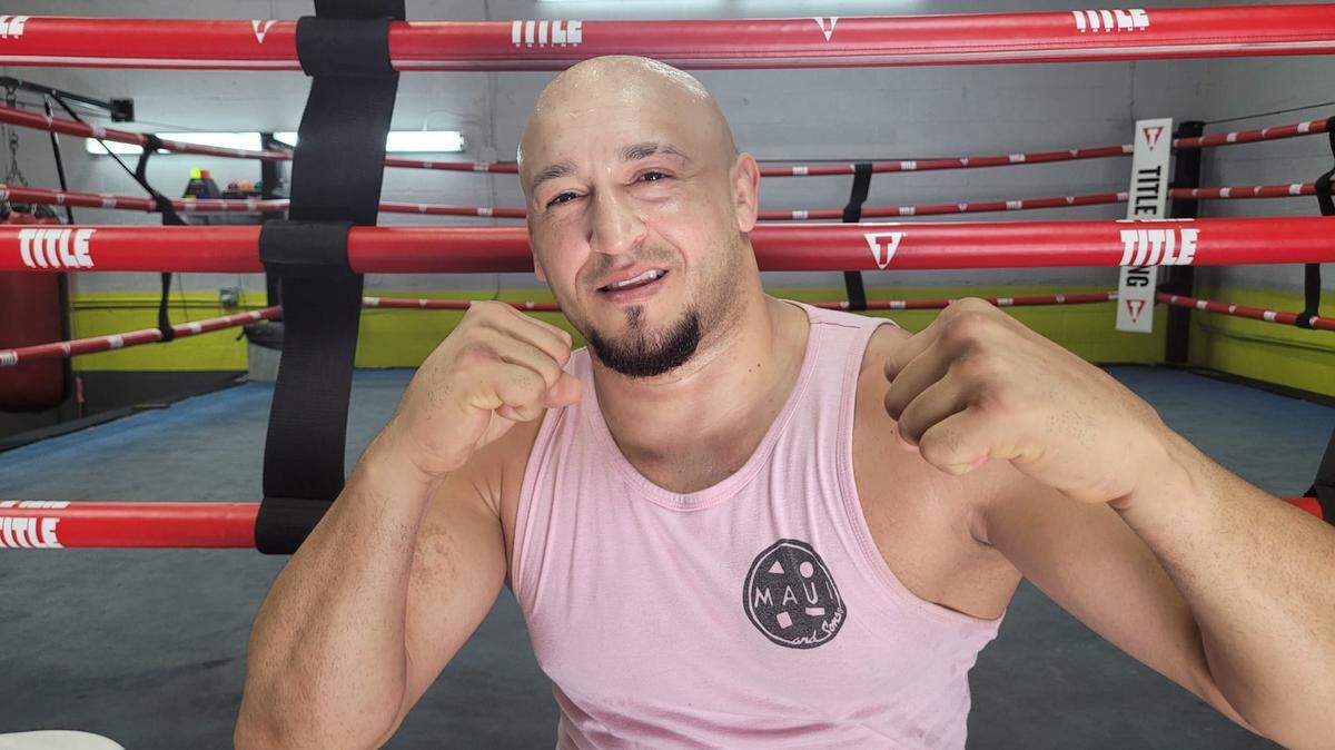 Yosdenis “The Pink Panther’’ Cedeño tendrá su gran oportunidad en Bare Knuckle Fighting Championship (BKFC). El cubano será protagonista de la cartelera inicial del 2023 de este promoción en constante crecimiento y la primera que tenga lugar en el estado de Carolina del Sur.
