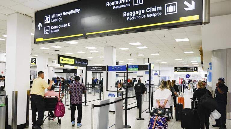‘Más fácil que nunca’: nuevos beneficios para viajeros con Google Wallet en aeropuertos de EEUU