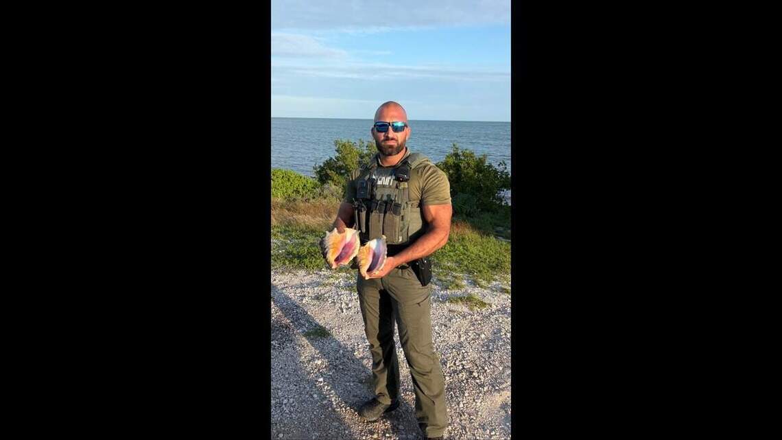 Un hombre quería preparar sopa de caracol y terminó arrestado en los Cayos de Florida