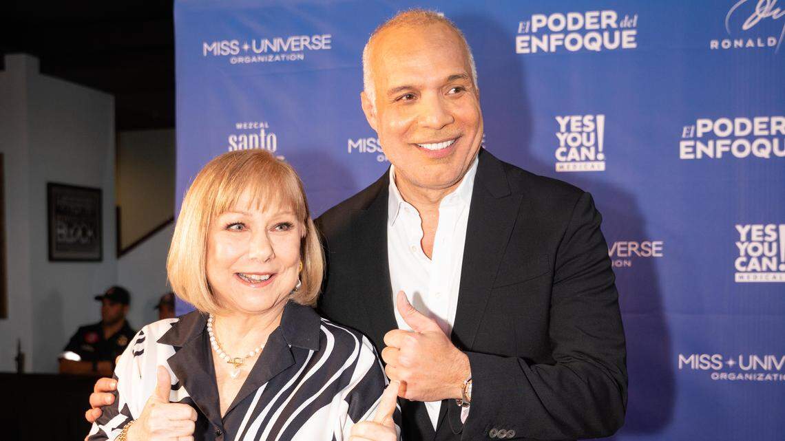 Cristina Saralegui y Ronald Day
.