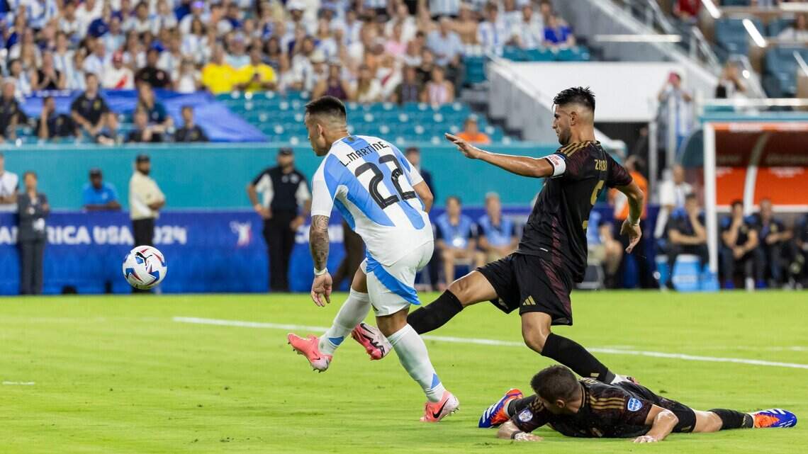 La selección Argentina no da opción a Perú y con los suplentes le pasa por encima y la saca de la Copa América