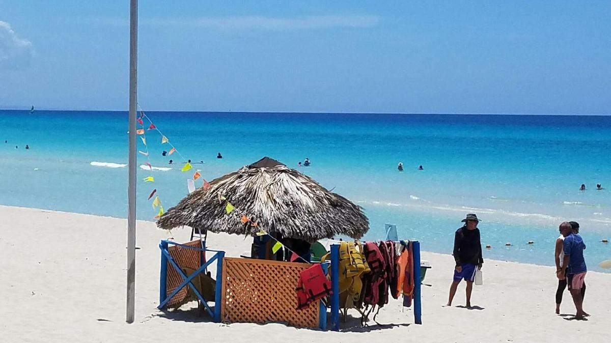 Una playa en Varadero, Cuba. Cortesía Pedro Luis Corrales 