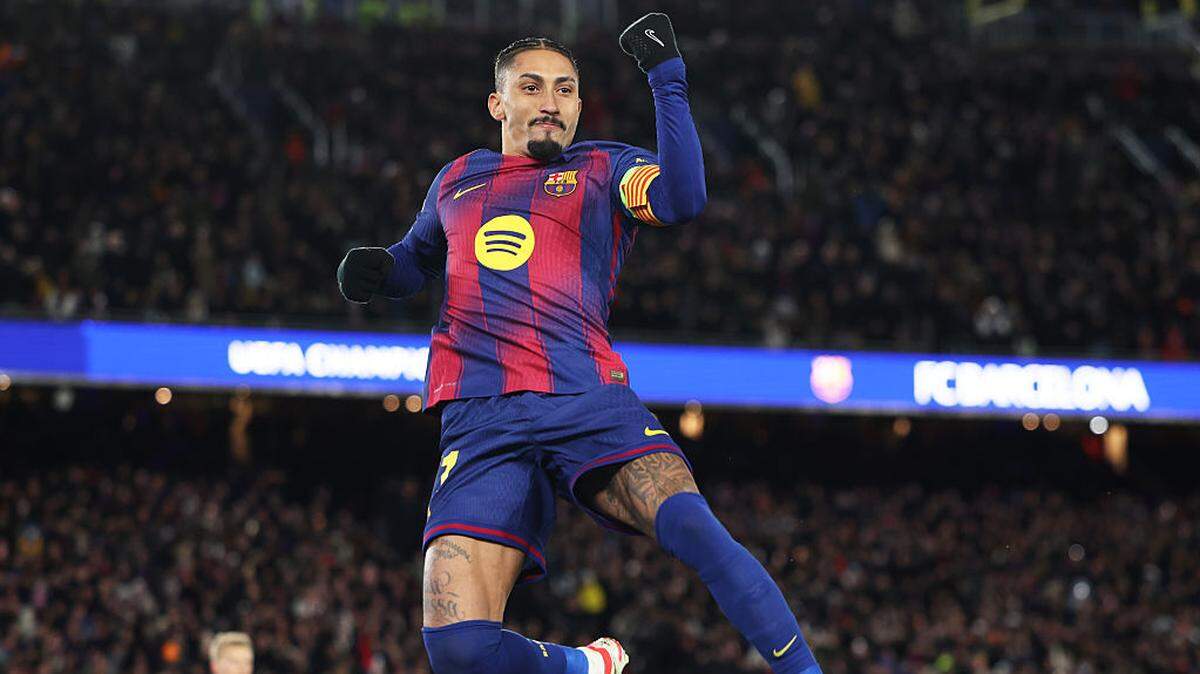 El astro de Barcelona Raphinha ​​celebra un gol ante Copenhague, en el partido final de la fase de grupos de la Liga de Campeones efectuado el 28 de enero de 2026 en el Estadio Camp Nou de Barcelona, ​​España.