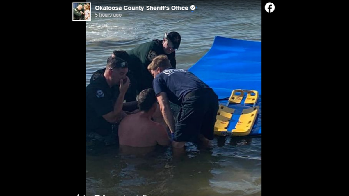 Mujer saltó desde un bote de pontones a aguas poco profundas de la Bahía de Choctawhatchee, y sufrió ‘una parálisis inmediata’, según policía del Condado Okaloosa.