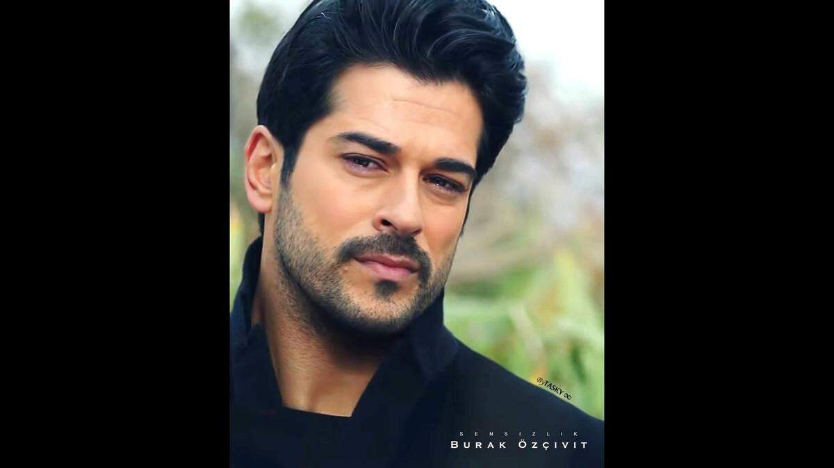 Burak Özçiv