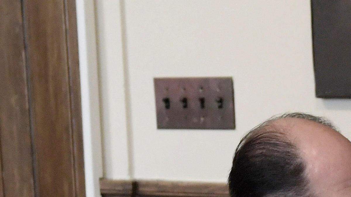El presidente de la Asamblea de Venezuela, Julio Borges (izq.), se reúne con el secretario general la Organización de Estados Americanos (OEA), Luis Almagro, este jueves 6 de abril de 2017 en la sede del organismo en Washington. 