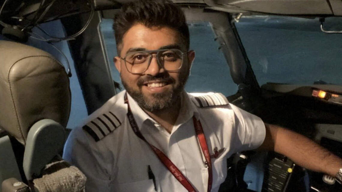 Piloto indio es aclamado como 'héroe' tras luchar por el control de un avión rumbo a Israel