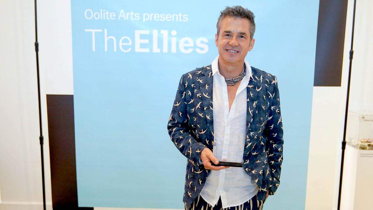Federico Uribe es uno de los artistas que forma parte de los ganadores de este año y que recibirá una beca por $9,000.