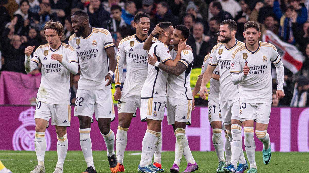 El Real Madrid, que intenta ampliar su récord de 15 títulos europeos, jugará contra el Leipzig en los octavos de final de la Liga de Campeones.