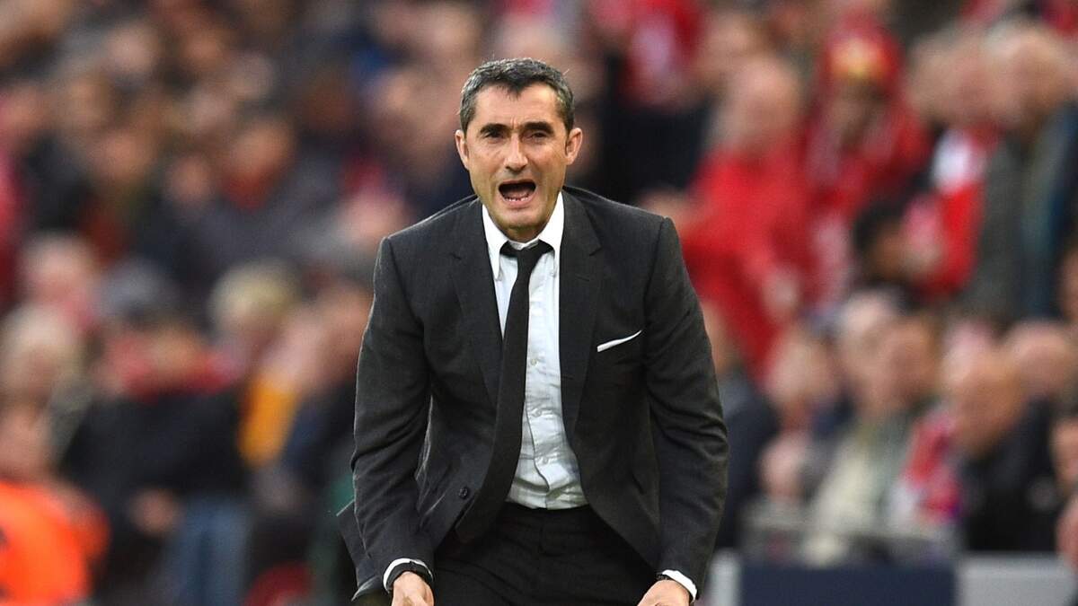 El entrenador de Barcelona Ernesto Valverde reacciona en el partido de vuelta ante Liverpool en la Liga de Campeones, el 7 de mayo de 2019.