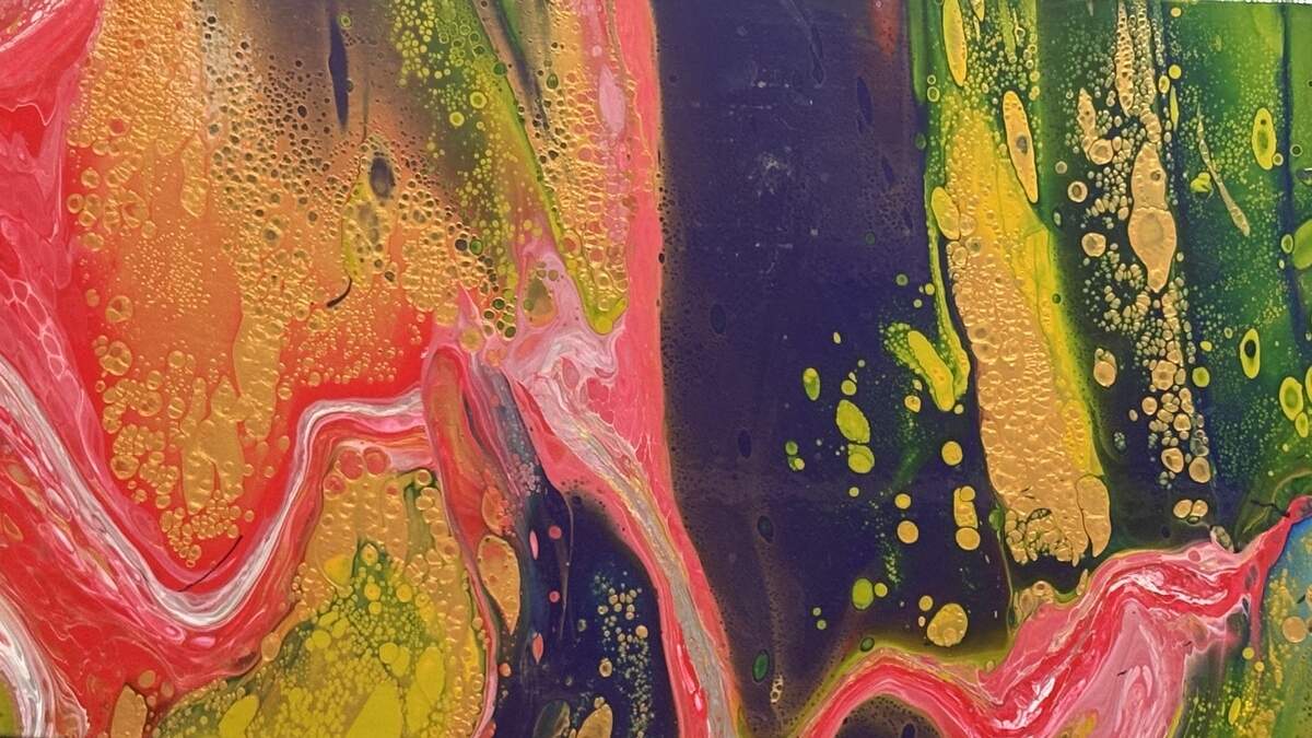 ‘Sin título’, 2023, de Julio Taquechel. Acrílico sobre lienzo, 15 x 30 pulgadas. Una de las obras que forman  parte de la exposición individual del artista en Frame on Wheels.