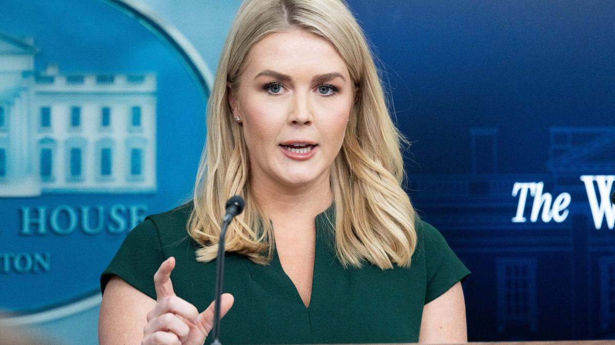 La secretaria de prensa de la Casa Blanca, Karoline Leavitt, hablando en una rueda de prensa en la Sala de Prensa de la Casa Blanca en Washington, D.C. 