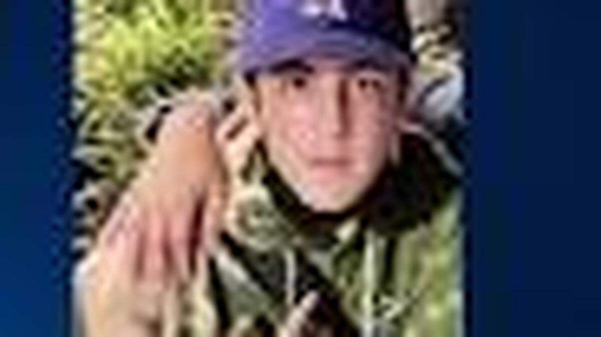 La policía de Miami está pidiendo la ayuda del público para tratar de encontrar a Ethan Errera, de 13 años que desapareció desde el sábado pasado.