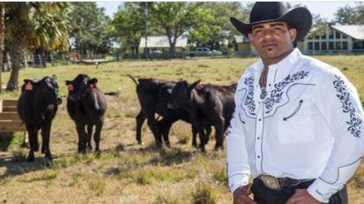 El jardinero cubano de los Mets Yoenis Céspedes mostró su rancho La Potencia en un amplio reportaje con el New York Post. 