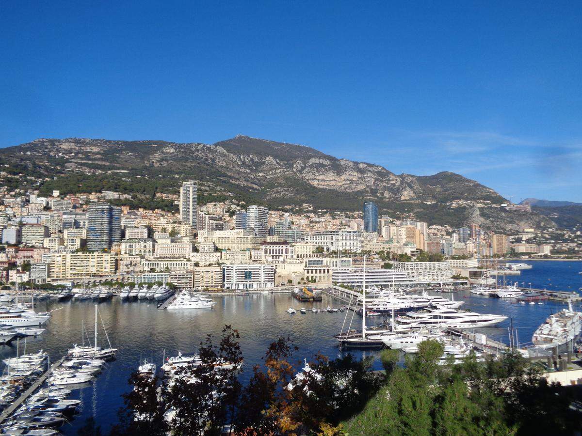 La vista de Montecarlo desde los jardines panorámicos del Viejo Monaco.