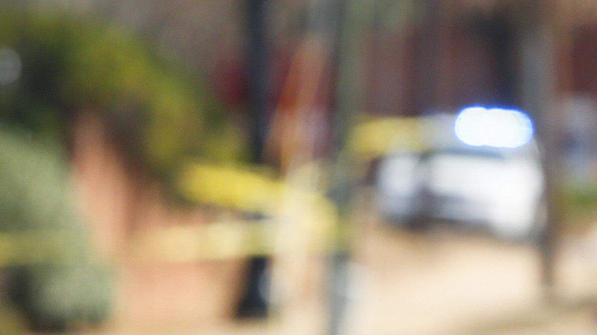 Un hombre armado que retuvo el martes a varios rehenes en el campus de la Universidad de Alabama en la ciudad de Tuscaloosa fue detenido sin que ninguno de los retenidos resultara herido. 