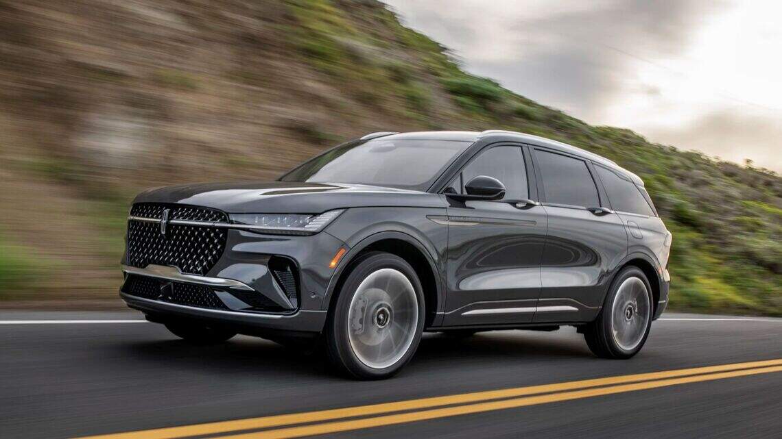 Lincoln Nautilus del 2026, un SUV con una aceleración suave y silenciosa