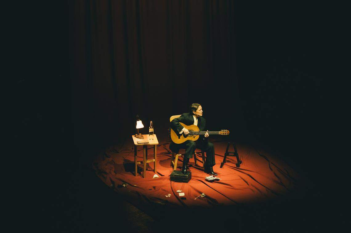 Con el éxito del álbum “Cancionera”, una exploración muy personal de la música folclórica de Veracruz, Lafourcade ha añadido otro Grammy (“Best Latin Pop Album”) a su enorme colección de trofeos.