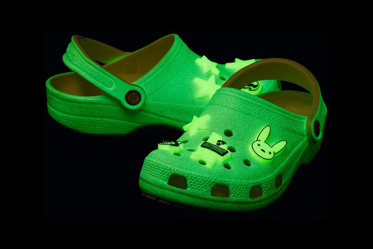 Bad Bunny dijo que estaba feliz de que el zapato fuera tan popular y aclaró que sus colores favoritos de Crocs son el amarillo y el verde.