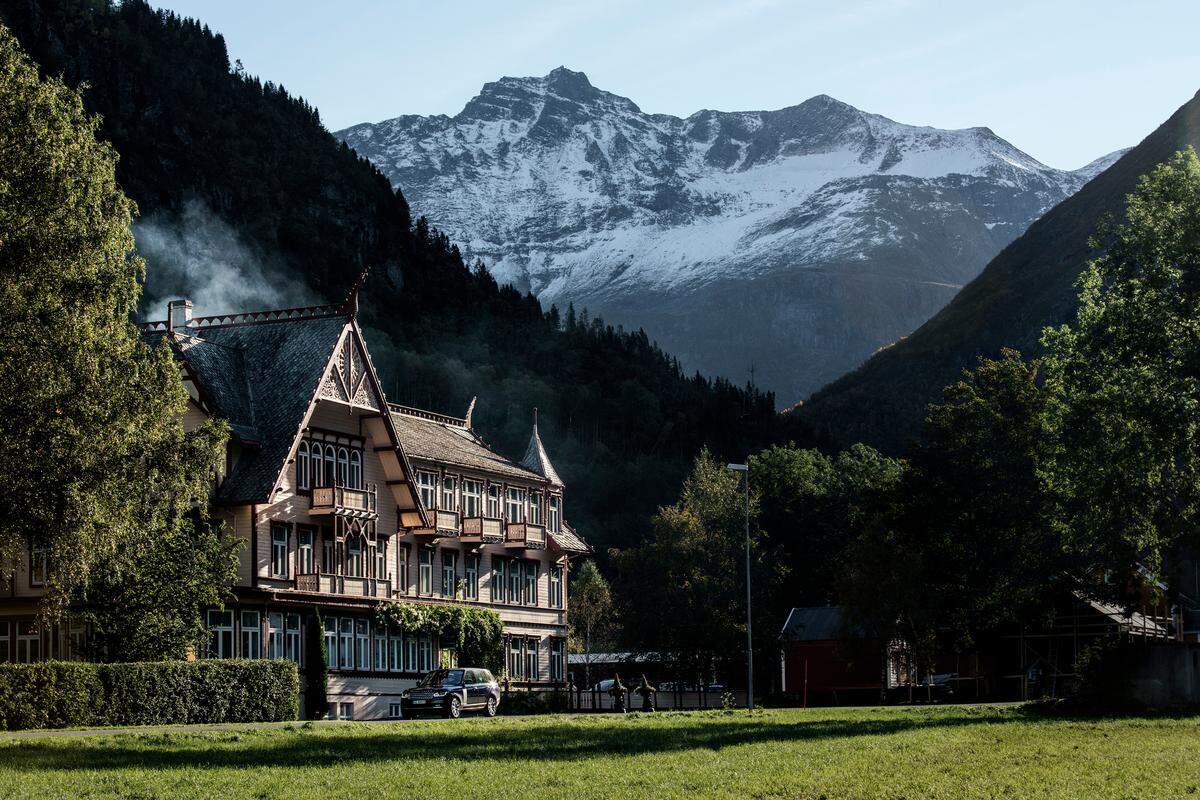 Hotel Union Øye, en Norangsfjorden. En este magnífico hotel tuvo lugar, a finales del siglo XIX, una trágica historia de amor.