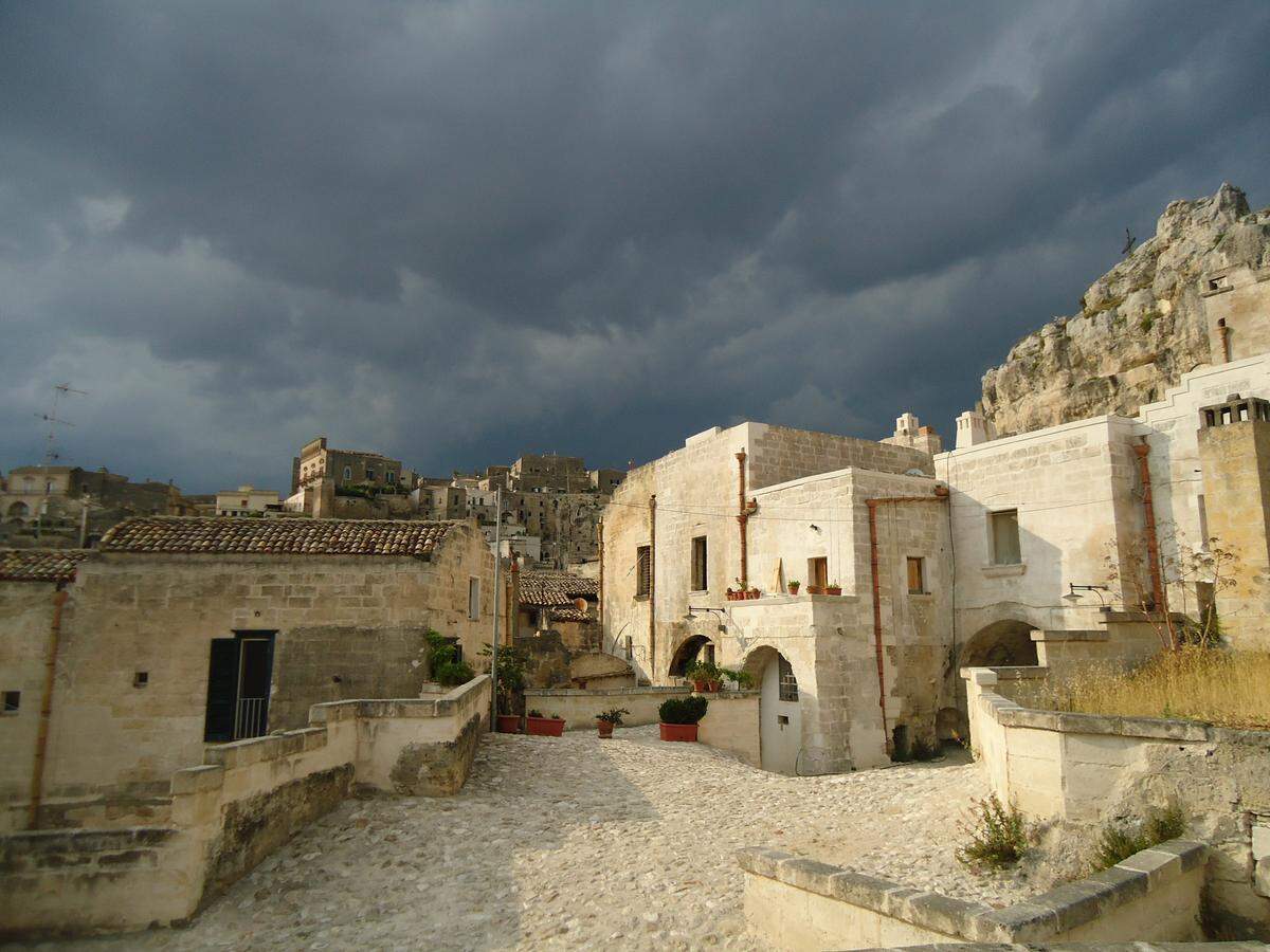 Ejemplos de casas trogloditas en el barrio Sasso Caveoso.