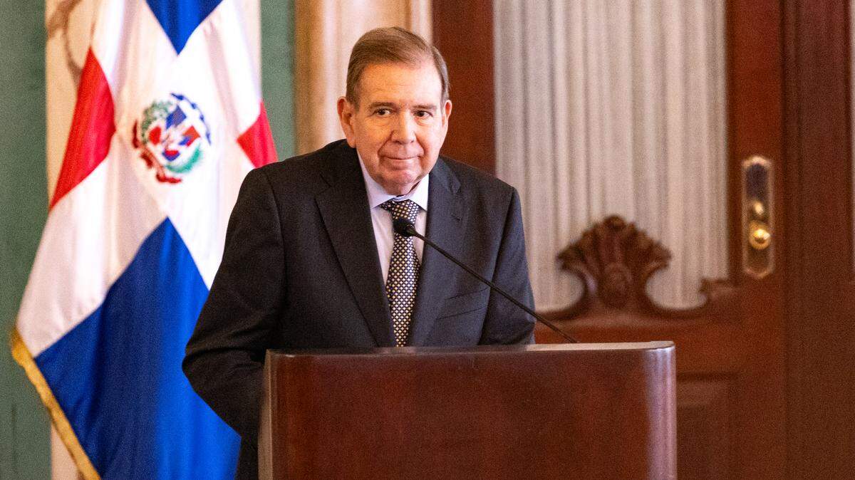 El opositor venezolano Edmundo González Urrutia, quien reclama la victoria de las elecciones presidenciales de su país, dijo este miércoles en Guatemala que el gobierno de Nicolás Maduro está débil y solo, pero sigue siendo peligroso.