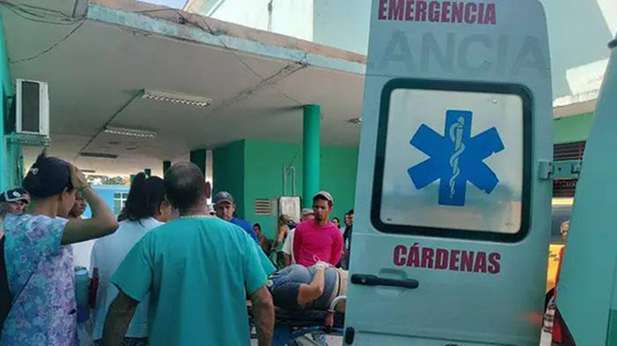 Doce personas heridas, una de ellas de gravedad, fue el saldo de un accidente de tránsito ocurrido este jueves por el choque entre un auto y un tractor en la localidad de Santa Marta, de la provincia cubana provincia de Matanzas (oeste).
