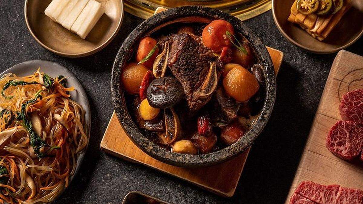 El fantástico asador coreanoCote Miami invita a los comensales a pasar la Navidad.