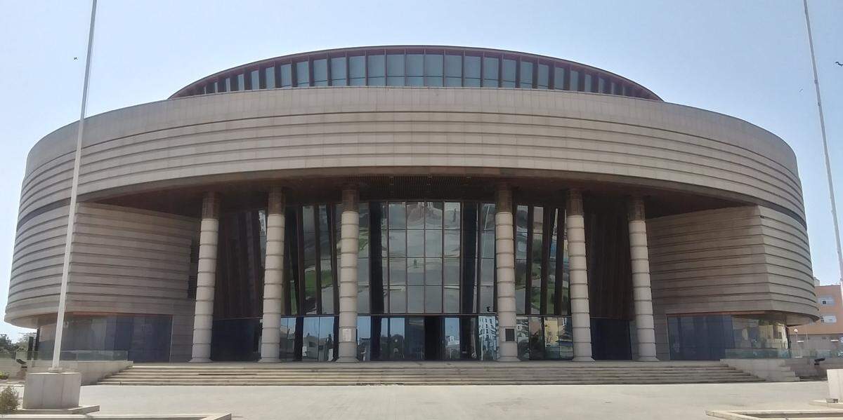 El Museo de Civilizaciones Negras es un museo estatal ubicado en Dakar, Senegal, e inaugurado el 6 de diciembre de 2018.