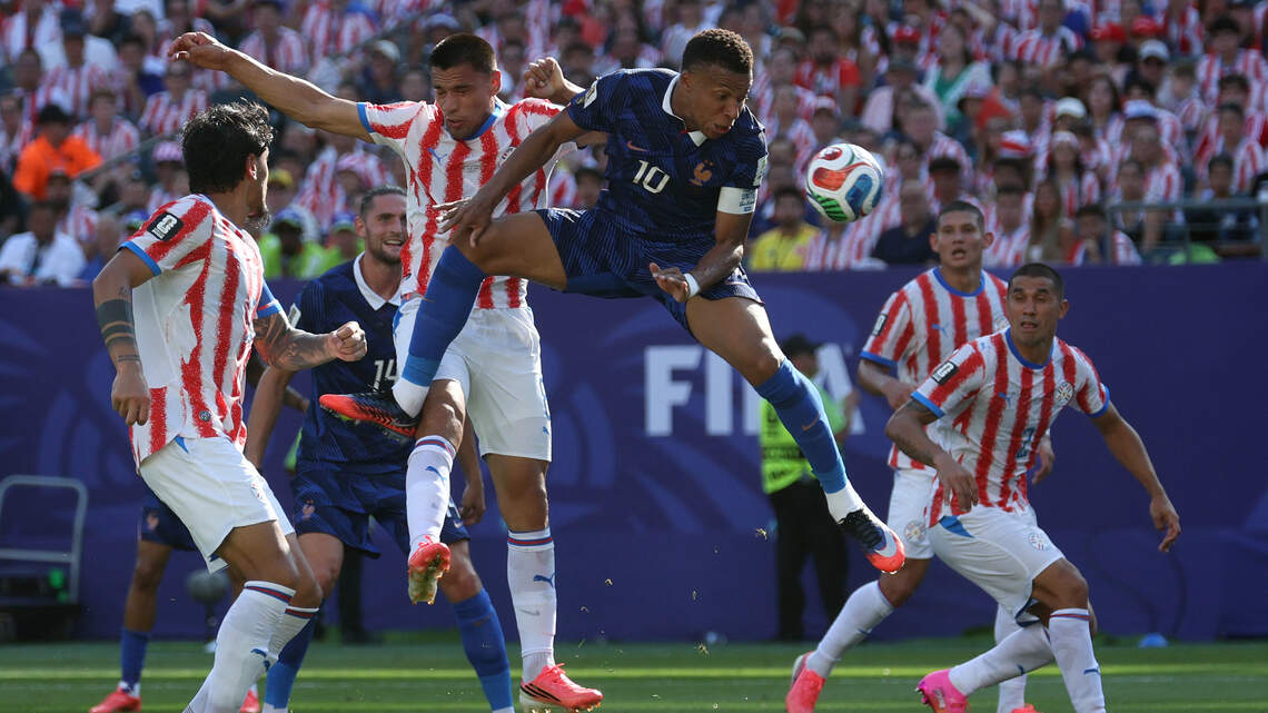 Paraguay sufre la pena máxima ante una gris Francia que jugará con Marruecos los cuartos del Mundial