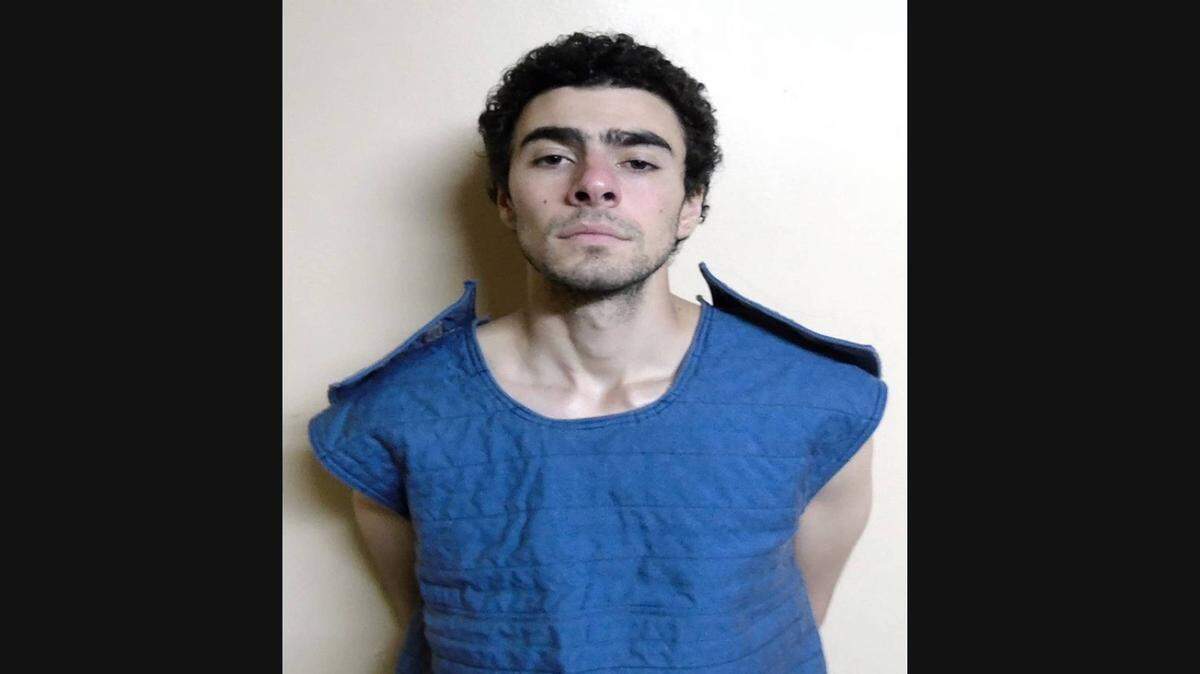 Luigi Mangione, de 26 años, continúa detenido en el estado de Pensilvania, y fue acusado de asesinar a tiros a plena luz del día en una calle de Manhattan al director ejecutivo de la aseguradora de salud UnitedHealthcare, Brian Thompson, el 4 de diciembre.