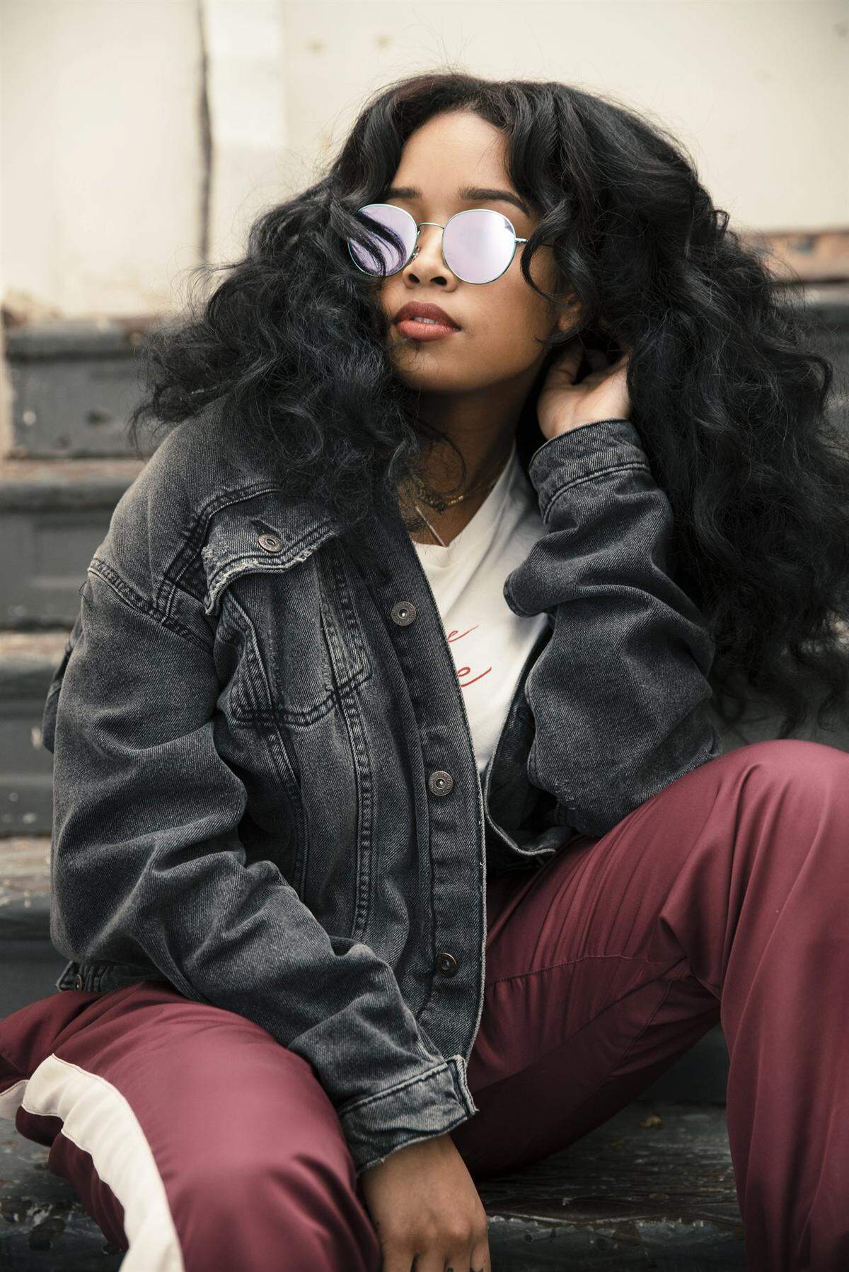 La superestrella californiana y cantante de R&B, Gabi Wilson, más conocida como H.E.R., con&nbsp;cuatro premios Grammy,&nbsp;actúa el domingo 13.