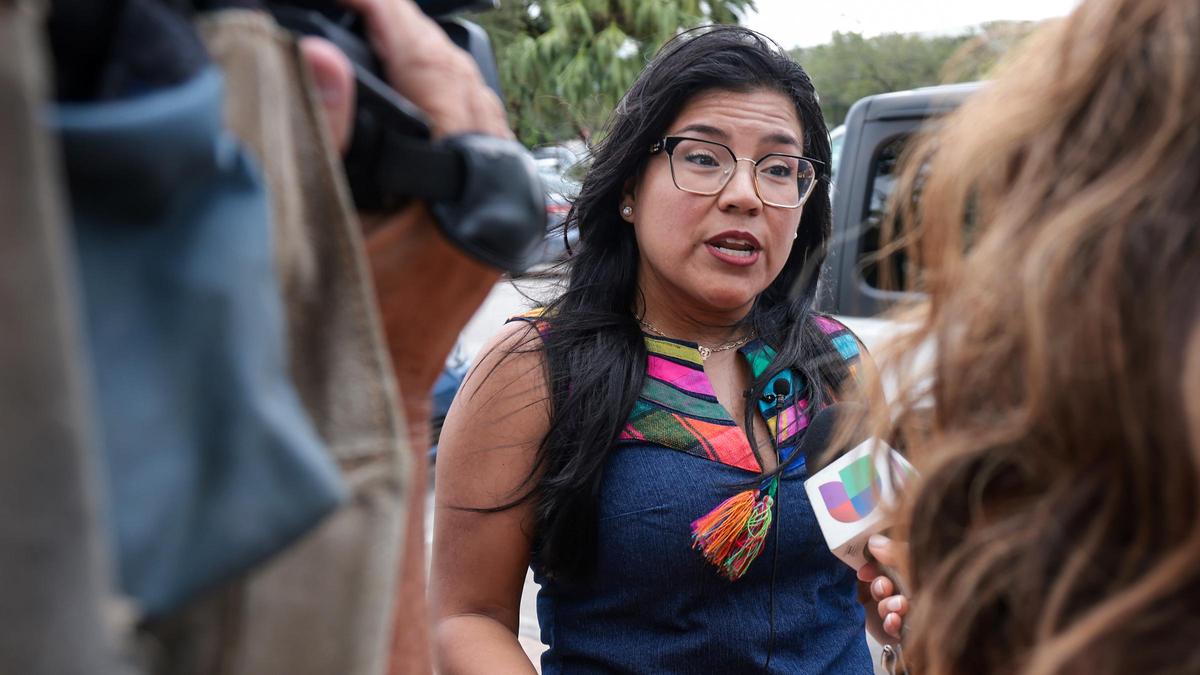 Democratic gubernatorial nominee Charlie Crist running mate, Karla Hernández-Mats, center, speaks to the press as she attend (did not speak) the press conference by Venezuelan local leadership. On Thursday, September 15, 2022 Venezuelan leaders denounced the DeSantis-Nuñez Administration for Wednesday flights of asylum seekers, including 50 Venezuelans from Florida to Martha’s Vineyard during a press conference at Doral, Florida.
