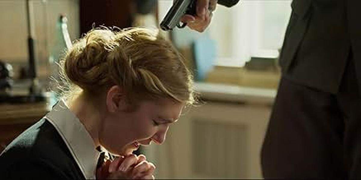 En Coral Gables Art Cinema ‘Irena’s Vow’ (2023). Una joven llamada Irena Gut es ama de llaves en la casa de un oficial nazi. Un día decide ocultar a 12 trabajadores de origen judío en el sótano de la casa del comandante alemán.