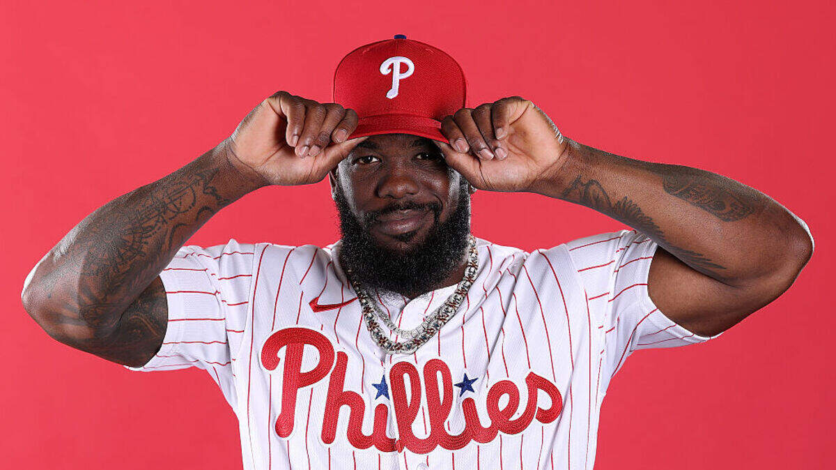 Tras su salida de los Rangers y una temporada 2025 con números discretos, el cubano Adolis García busca recuperar su impacto ofensivo en una alineación contendiente con los Filis de Filadelfia. 