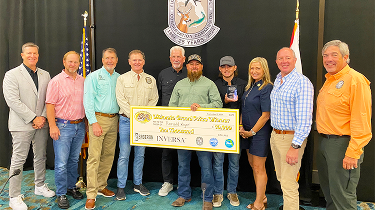 El gran ganador del Florida Python Challenge de 2024 es Ronald Kiger quien eliminó a 20 pitones birmadas de los Everglades.