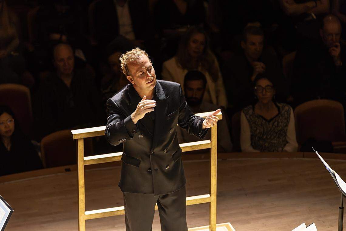El director canadiense Yannick Nézet-Séguin en el Knight Concert Hall del Arsht Center. 