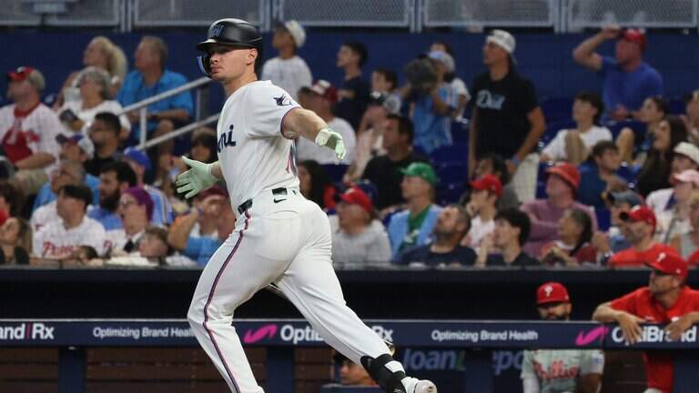 Renacer de las cenizas: los Marlins completan una barrida brutal sobre los Filis y regresan por encima de .500