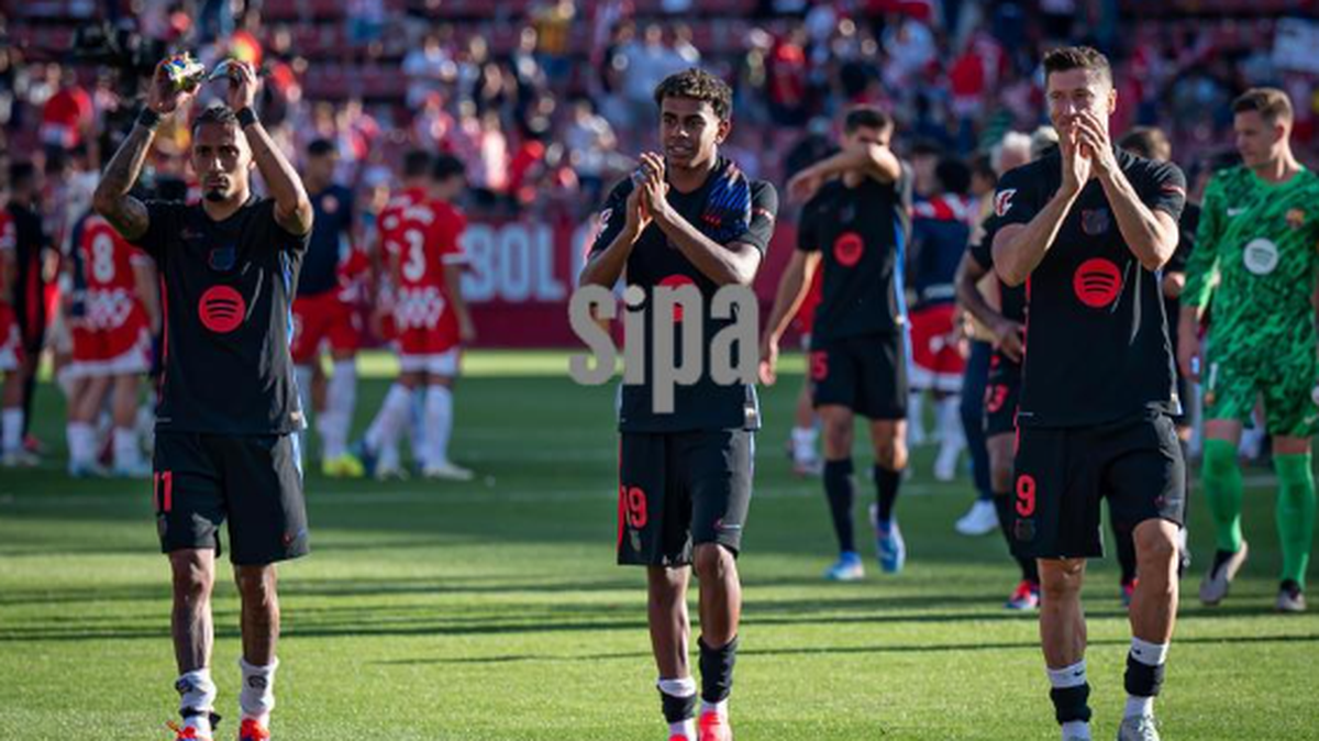 El trío de atacantes formado por Raphina, Lamine Yamal y Robert Lewandowski (de izq. a der.) ha sido clave en el gran paso de Barcelona.