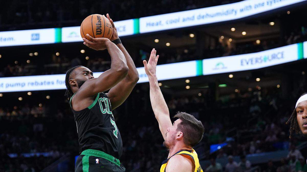 Jaylen Brown anotó 40 puntos y encabezó el ataque de los Celtics en el triunfo sobre los Pacers de Indiana, en el segundo juego del partido de las Finales de la Conferencia Este, celebrado el 23 de mayo de 2024 en Boston.