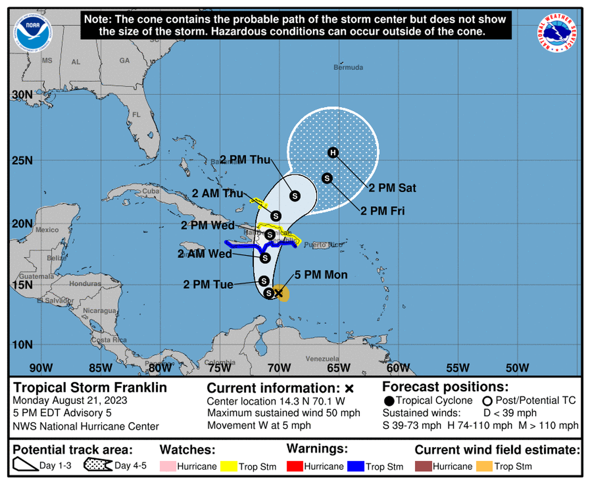 La tormenta Franklin a su vez amenaza a Haití y República Dominicana que están bajo aviso de tormenta.